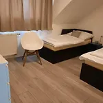 招待所 Zahrada Nad Rekou, Restaurace A Kavarna - Parkovani Gratis