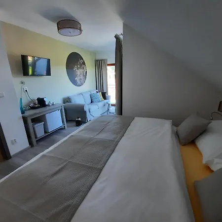 Zahrada Nad Rekou, Restaurace A Kavarna - Parkovani Gratis Guest house