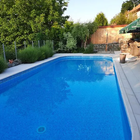 Maison d'hôtes Zahrada Nad Rekou, Restaurace A Kavarna - Parkovani Gratis *
