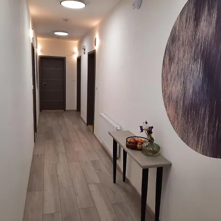 Zahrada Nad Rekou, Restaurace A Kavarna - Parkovani Gratis 4* Zlata Koruna