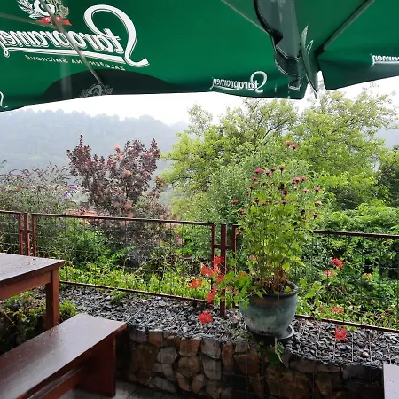 Zahrada Nad Rekou, Restaurace A Kavarna - Parkovani Gratis 4* Zlata Koruna