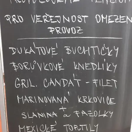 Zahrada Nad Rekou, Restaurace A Kavarna - Parkovani Gratis