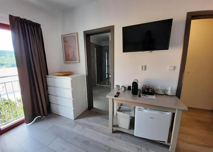 Zahrada Nad Rekou, Restaurace A Kavarna - Parkovani Gratis